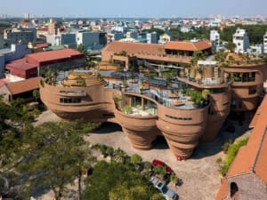 4 Hour Motobike / Cycling Tour To Bat Trang Ceramic Village